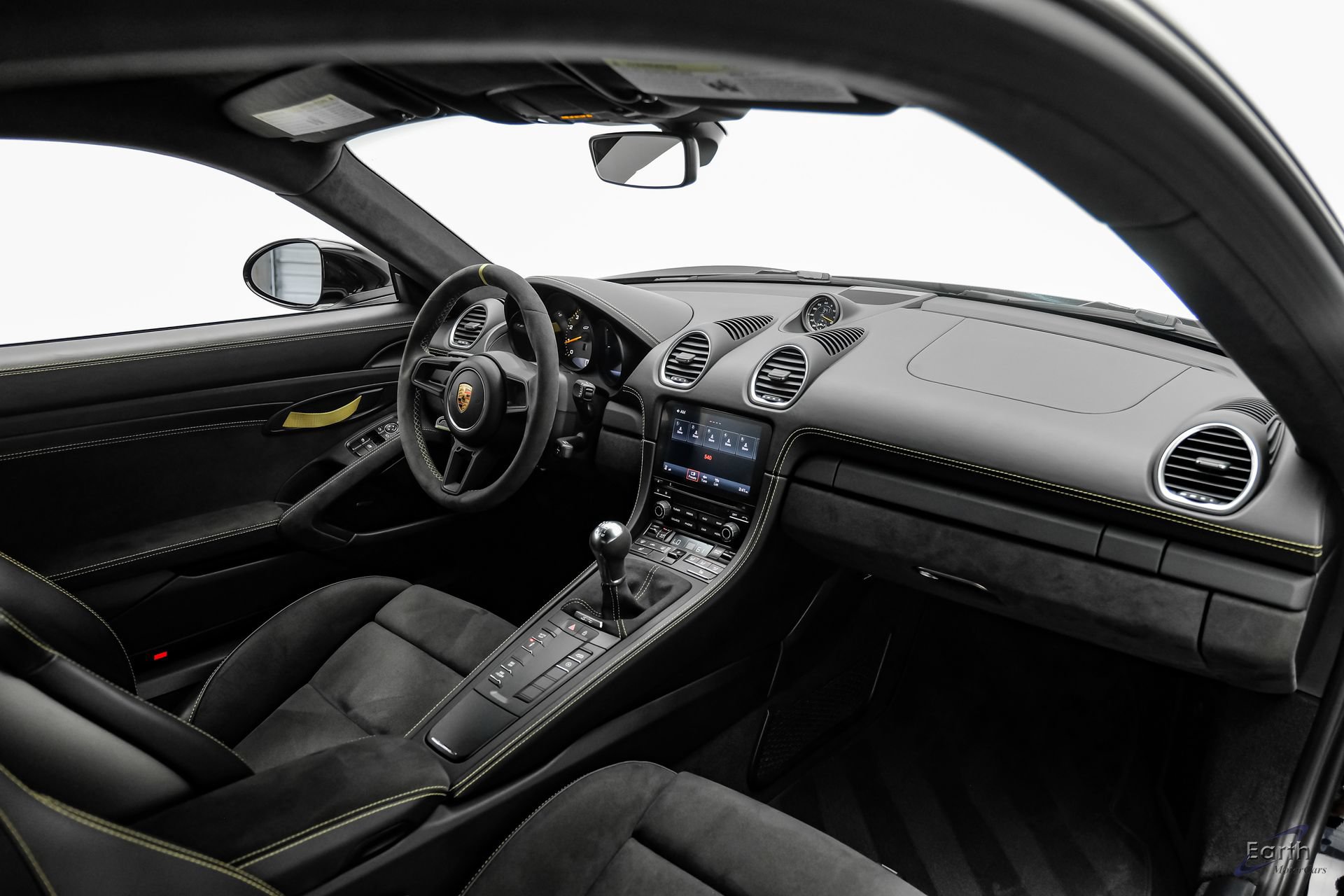 Used 2021 Porsche 718 Cayman GT4 RWD image 51
