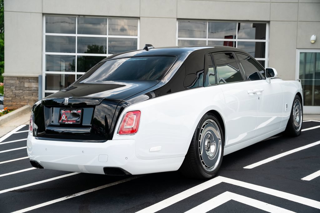 Used 2019 Rolls-Royce Phantom Sedan RWD image 12