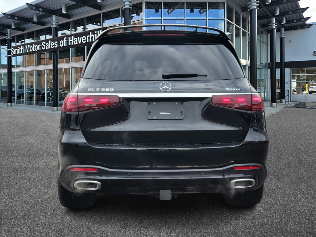 New 2026 Mercedes-Benz GLS 580 4MATIC image 4