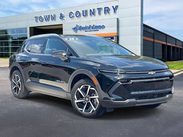 Used 2026 Chevrolet Equinox EV LT AWD/4WD image 1