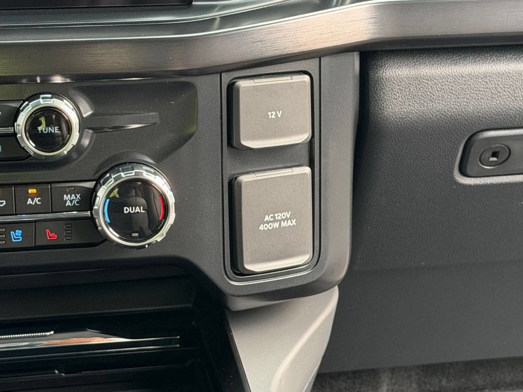 New 2026 Ford F350 Lariat AWD/4WD image 15
