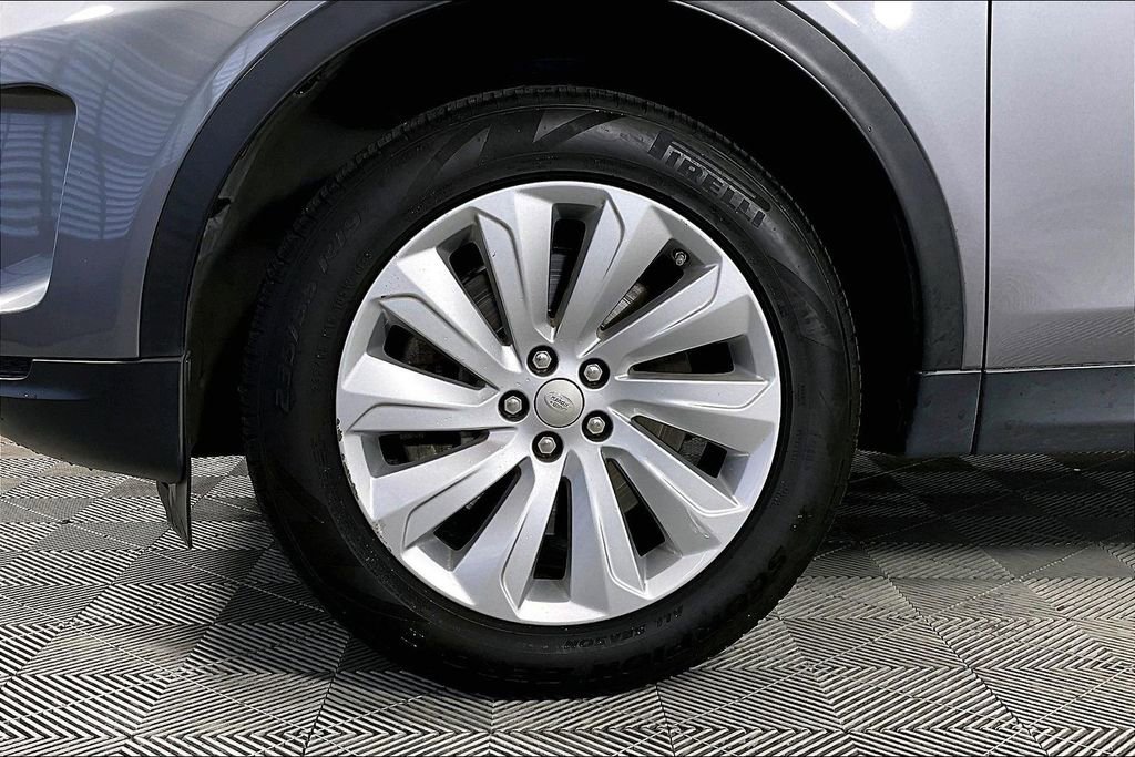 Used 2020 Land Rover Discovery Sport SE AWD/4WD image 8