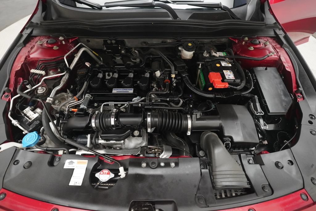 Certified 2018 Honda Accord LX image 3