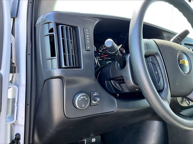 New 2026 Chevrolet Express 2500 w/ Driver Convenience Package RWD image 27