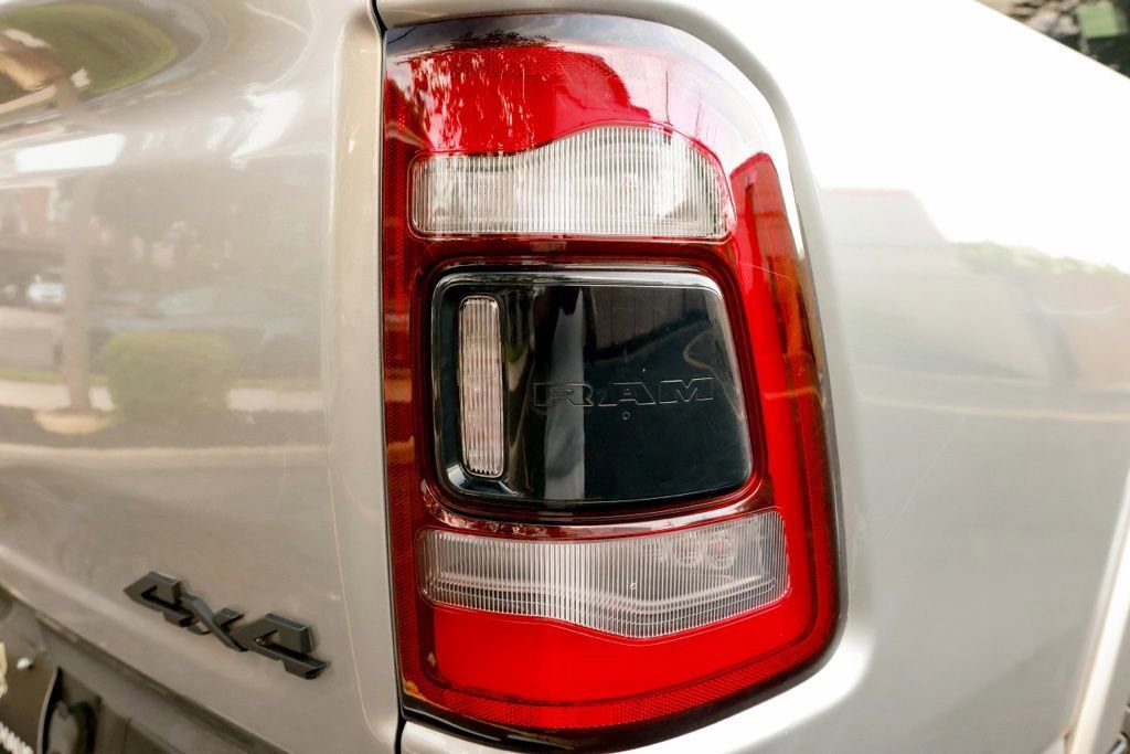 Used 2020 RAM 1500 Laramie AWD/4WD image 46