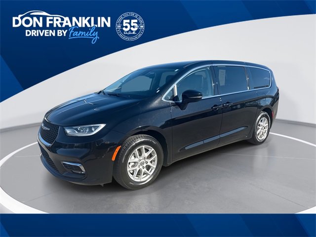 Used 2024 Chrysler Pacifica Touring-L