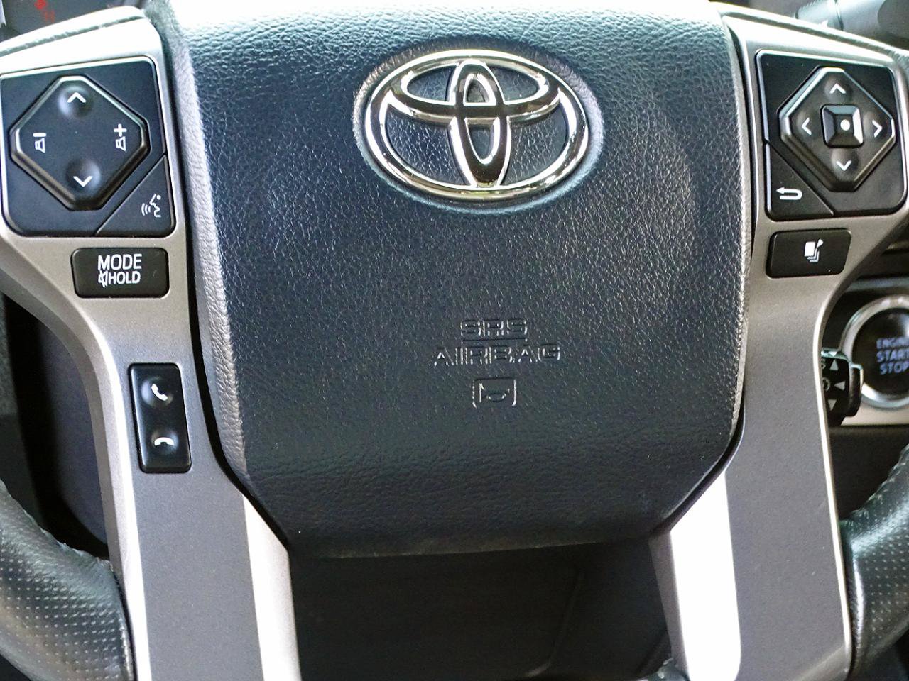 Used 2017 Toyota Tacoma Limited w/ Tow Package AWD/4WD image 21