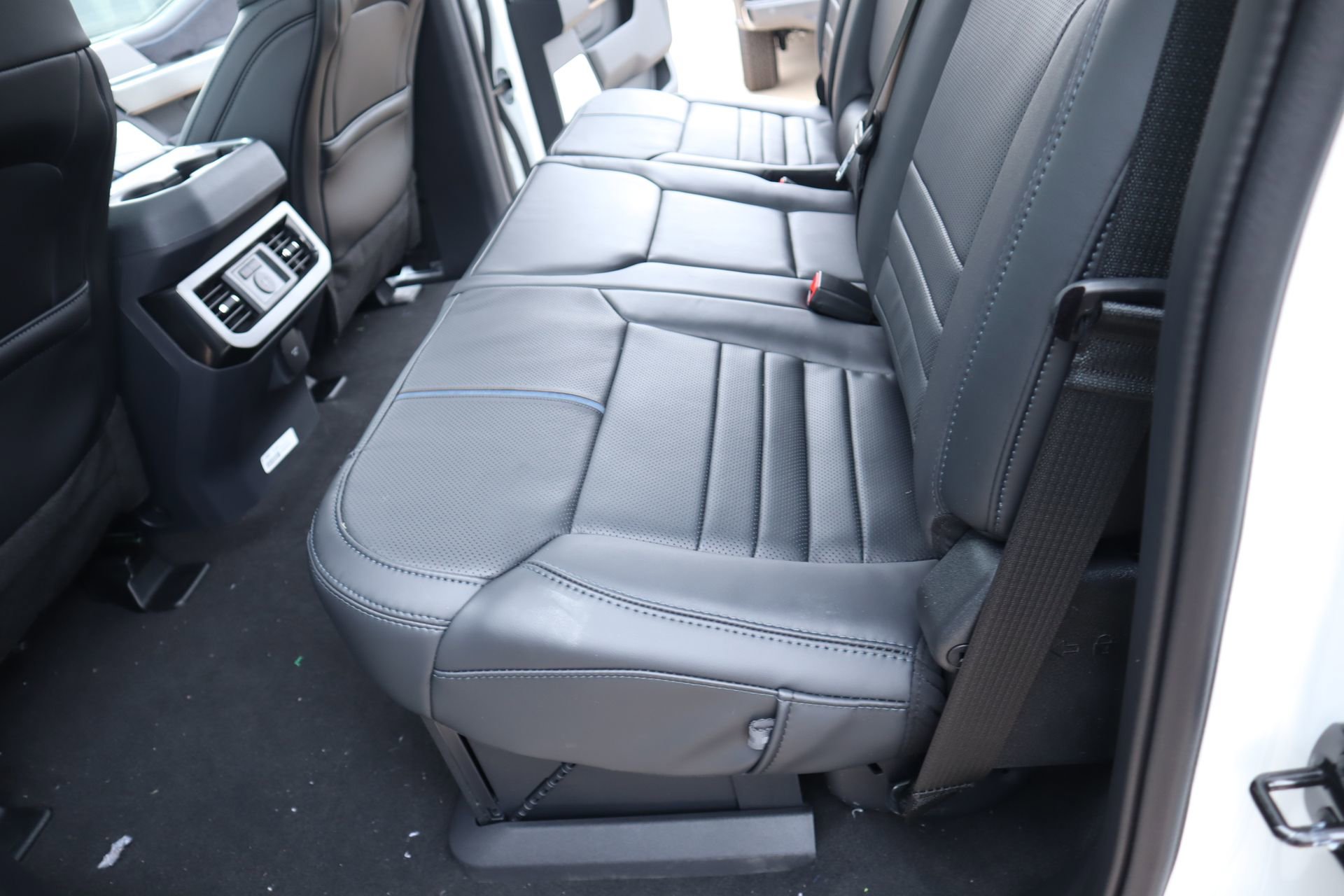 New 2026 Ford F250 Platinum w/ Tremor Off-Road Package image 12