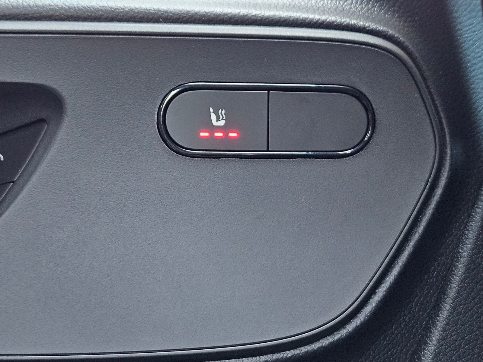 Used 2024 Mercedes-Benz eSprinter 170 Cargo image 30