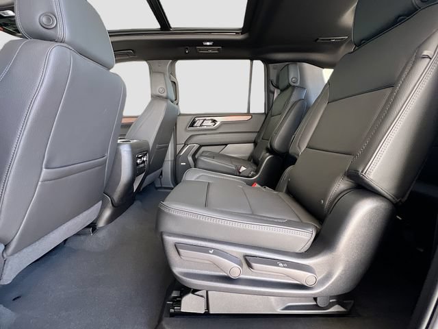 New 2026 GMC Yukon XL Denali w/ Sun & Power Step Package AWD/4WD image 17