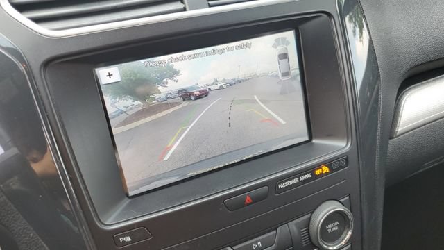Used 2019 Ford Explorer XLT w/ Equipment Group 202A AWD/4WD image 14