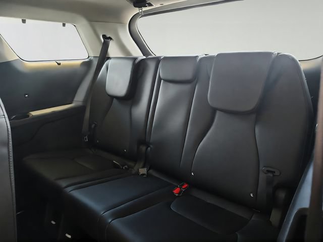 Certified 2026 Kia Carnival SX w/ SX Dark Edition Package FWD image 23