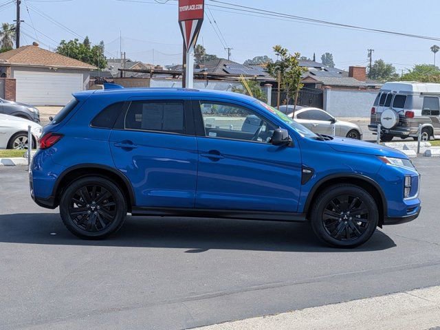 Used 2025 Mitsubishi Outlander Sport LE AWD/4WD image 4