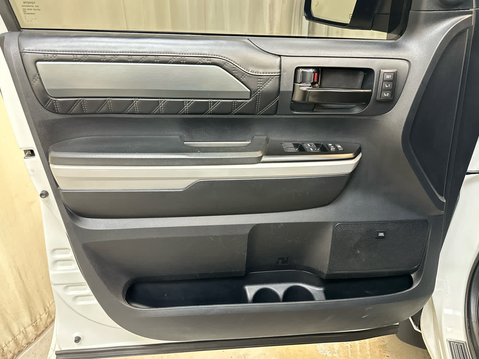 Used 2019 Toyota Tundra Platinum AWD/4WD image 26