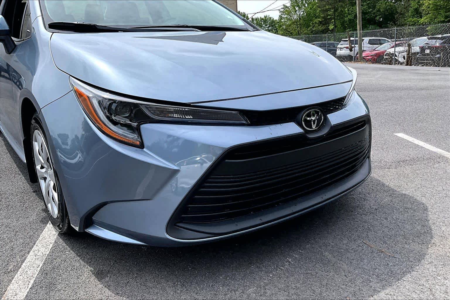 Used 2025 Toyota Corolla LE FWD image 29