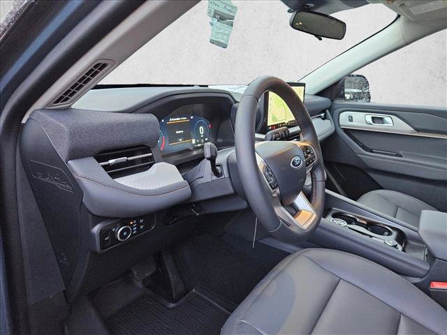 New 2026 Ford Explorer Active w/ Active Comfort Package AWD/4WD image 3