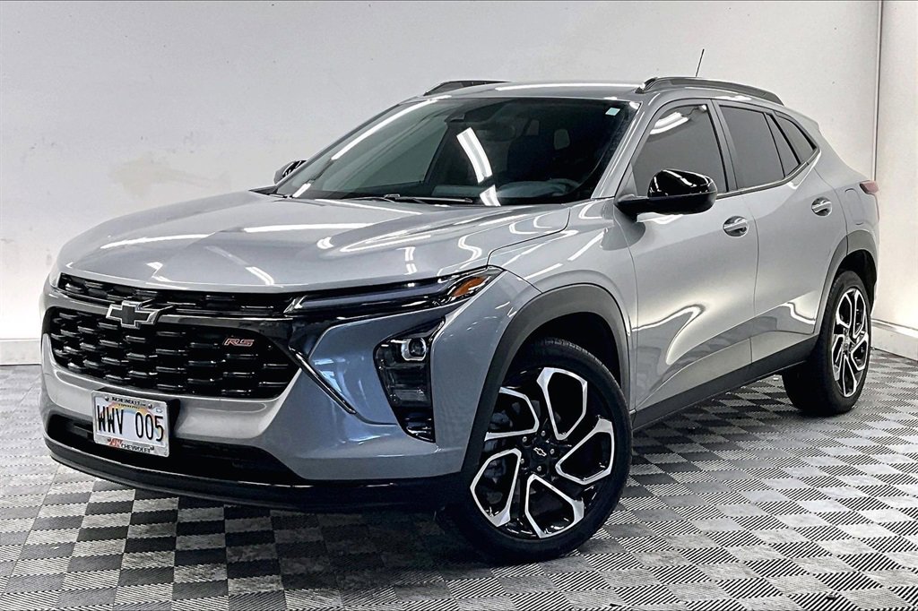 Used 2024 Chevrolet Trax RS image 1