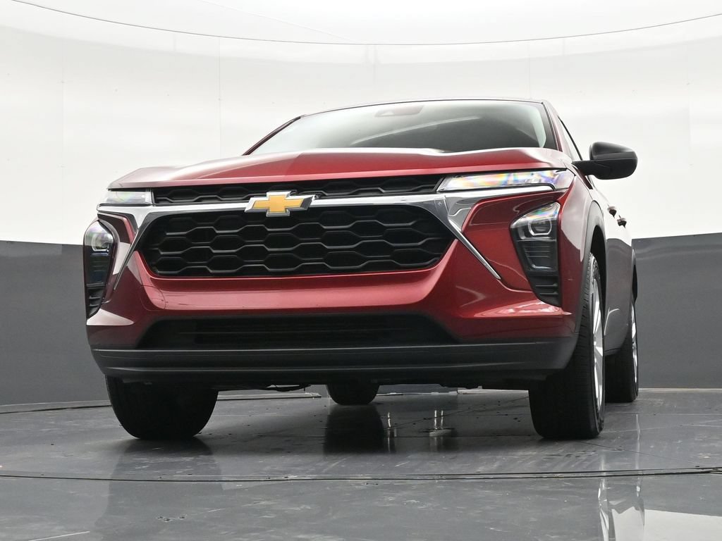 Used 2024 Chevrolet Trax LS FWD image 31