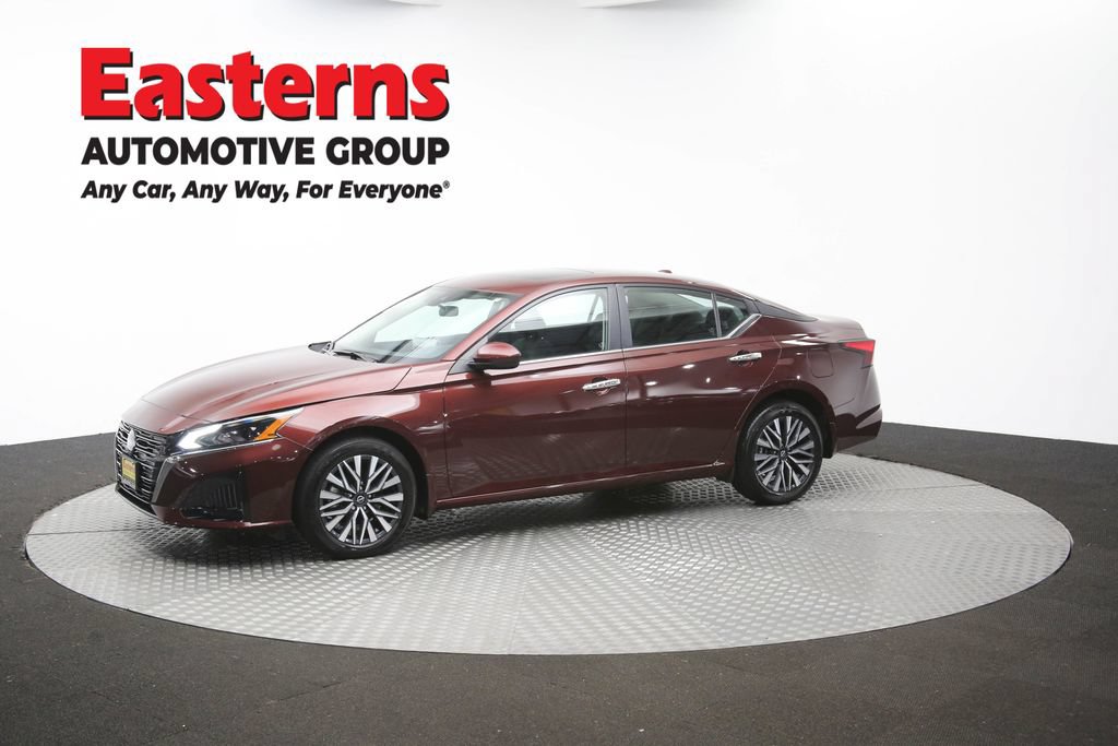 Used 2024 Nissan Altima 2.5 SV w/ SV Premium Package AWD/4WD image 60