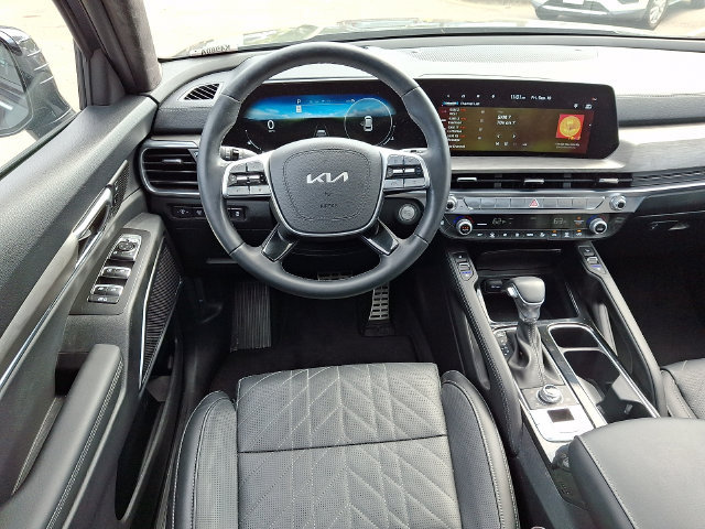 Certified 2025 Kia Telluride SX Prestige X-Line AWD/4WD image 13