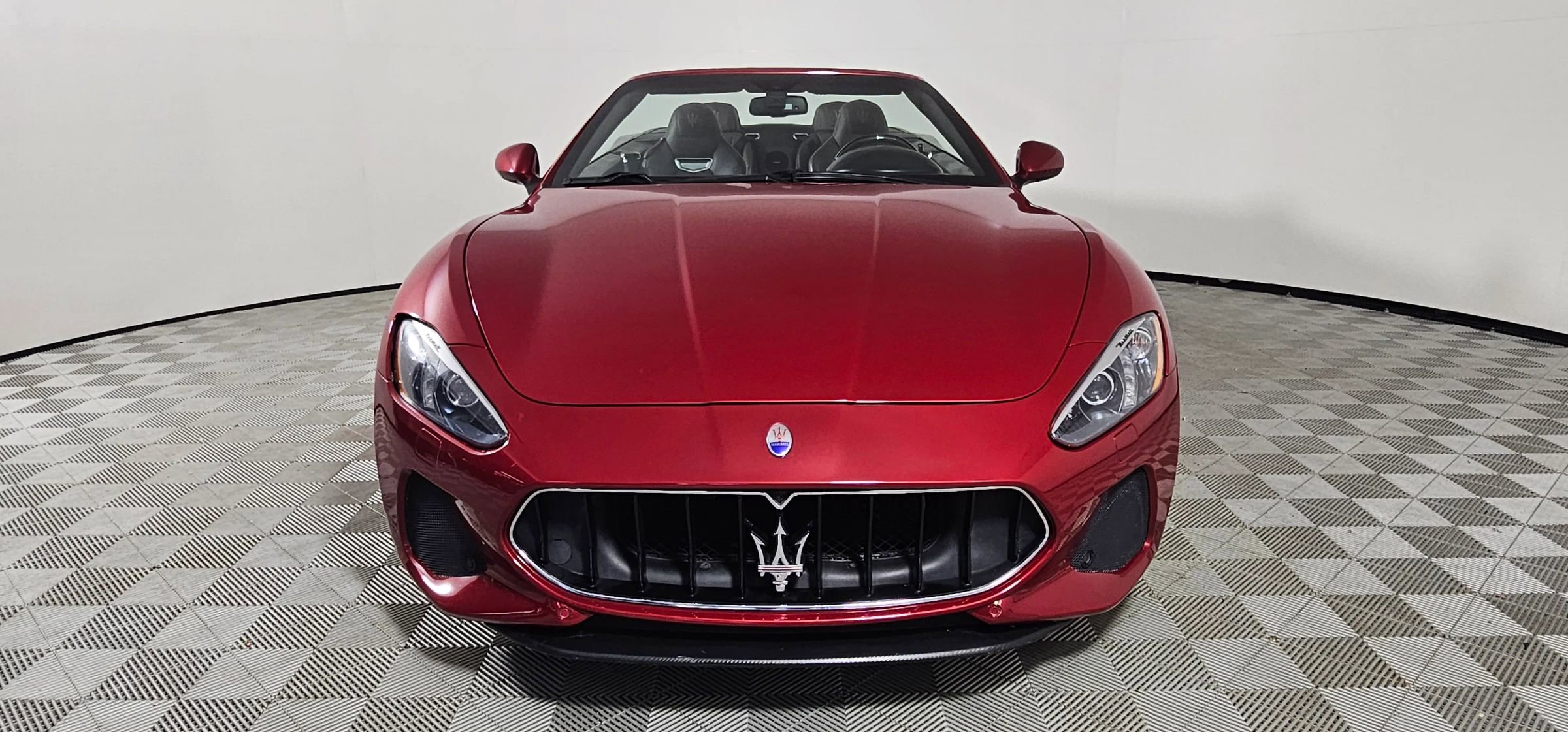 Used 2018 Maserati GranTurismo Sport image 9