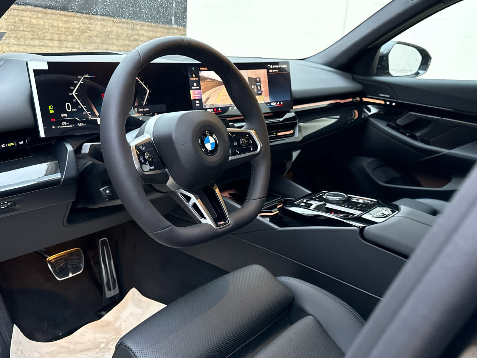 Used 2026 BMW 530i xDrive w/ M Sport Package AWD/4WD image 12