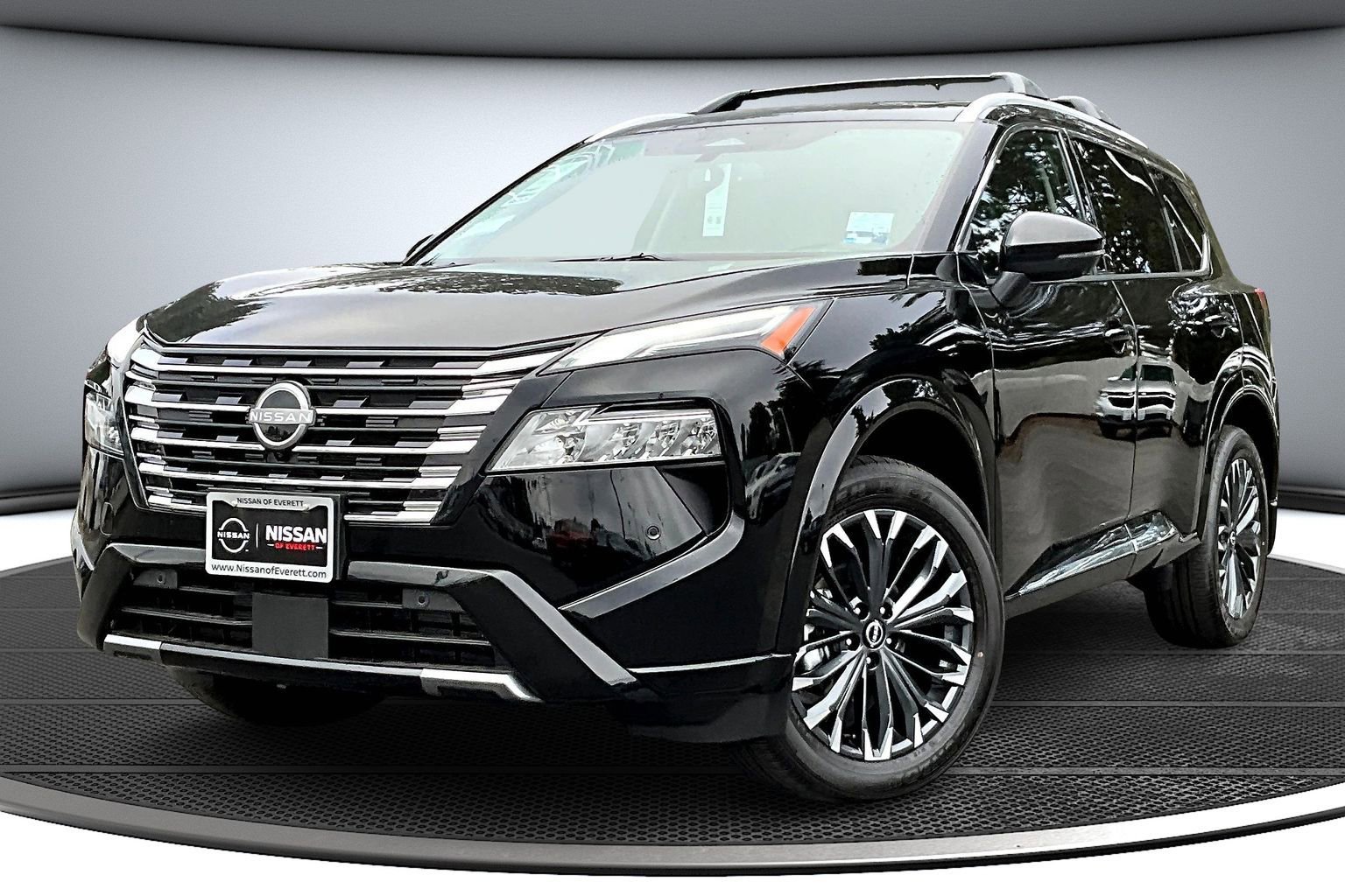 New 2026 Nissan Rogue Platinum image 2