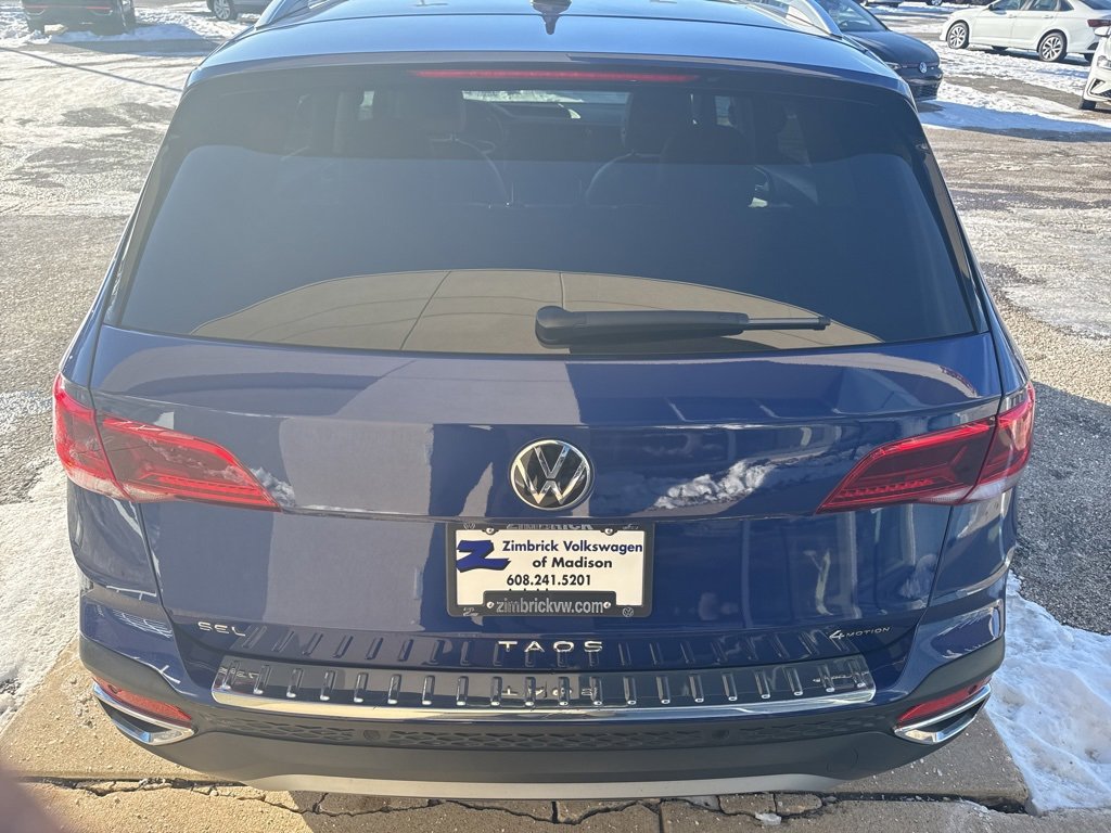 Certified 2023 Volkswagen Taos SEL image 8