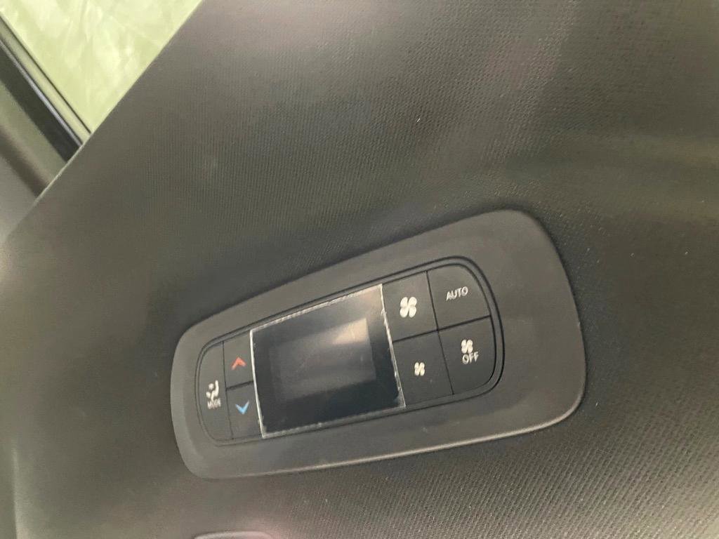 Used 2019 Chrysler Pacifica Limited w/ Advanced Safetytec Group image 39