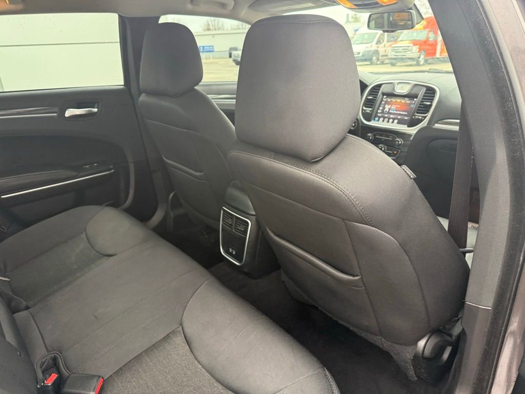 Used 2020 Chrysler 300 Touring w/ Sport Appearance Package image 21