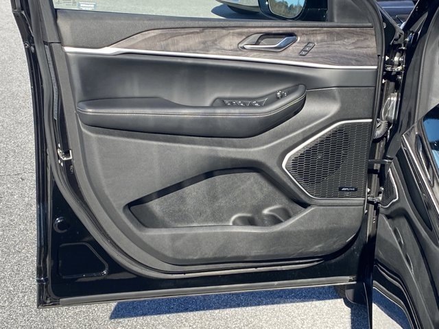 Used 2022 Jeep Grand Cherokee Limited 4xe w/ Luxury Tech Group II image 23