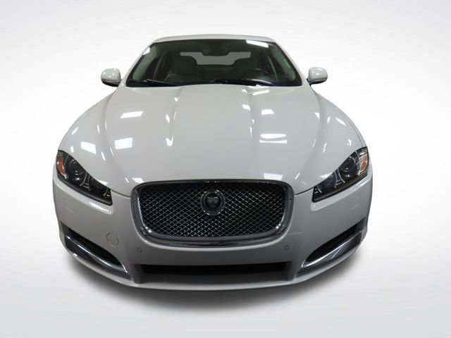 Used 2012 Jaguar XF image 9