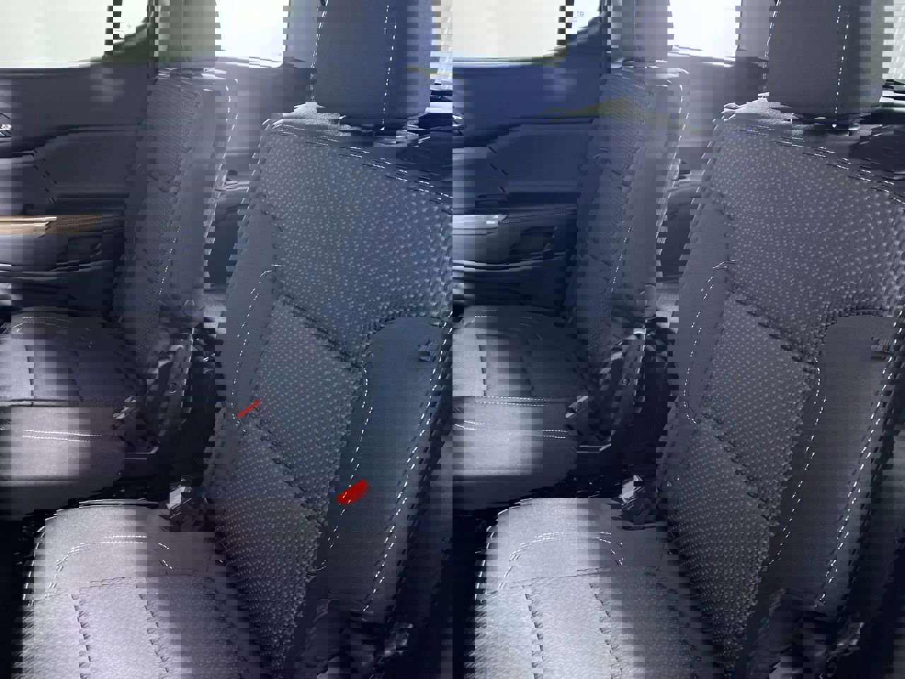 Certified 2023 GMC Acadia SLE image 12