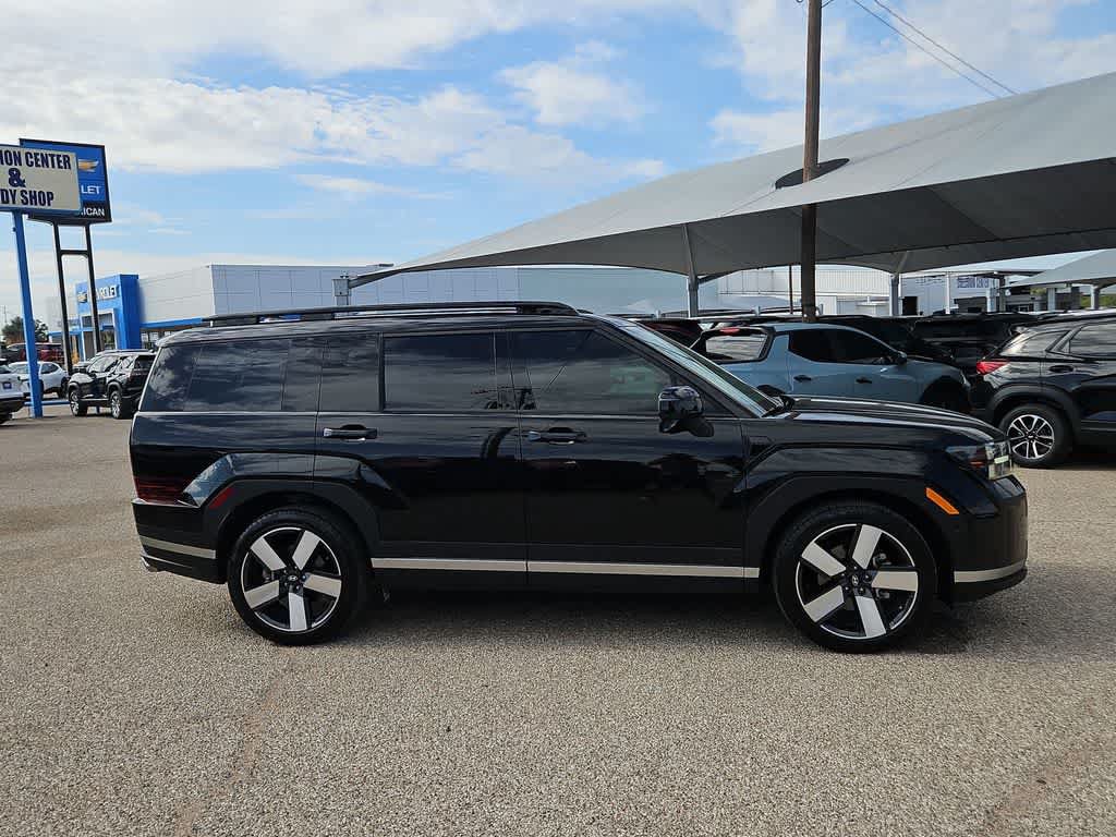 Used 2025 Hyundai Santa Fe Limited FWD image 9