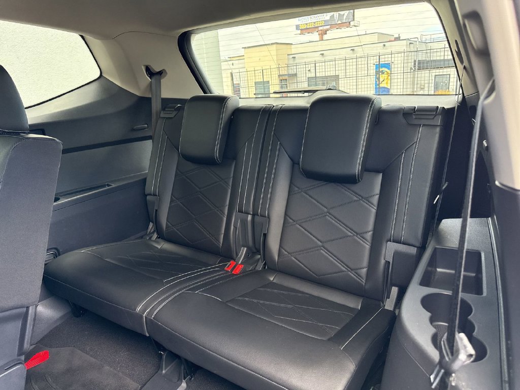 Used 2024 Volkswagen Atlas SE AWD/4WD image 23