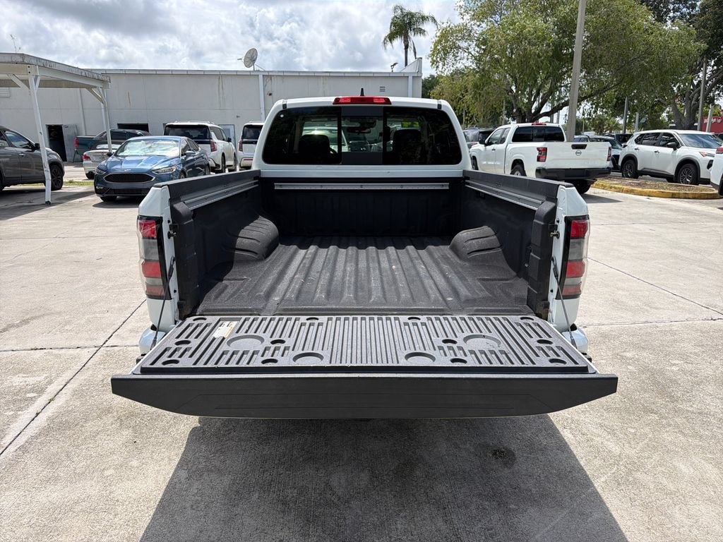 Used 2024 Nissan Frontier SV w/ SV Convenience Package RWD image 32