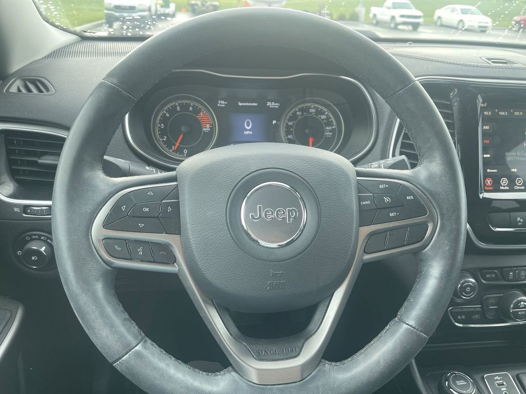 Used 2019 Jeep Cherokee Limited AWD/4WD image 6