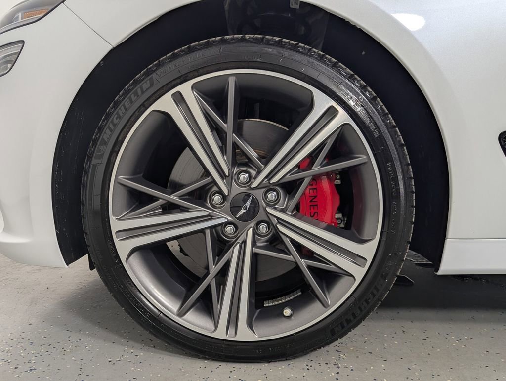 Used 2025 Genesis G70 2.5T w/ Sport Prestige Package RWD image 11
