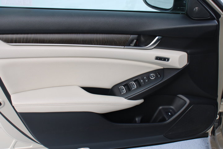 Used 2020 Honda Accord EX-L image 10