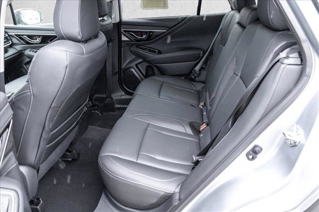 Used 2025 Subaru Outback Touring XT AWD/4WD image 22