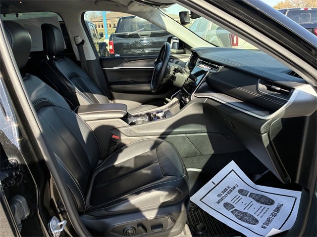 Used 2021 Jeep Grand Cherokee L Limited w/ MOPAR Finishing Package image 17