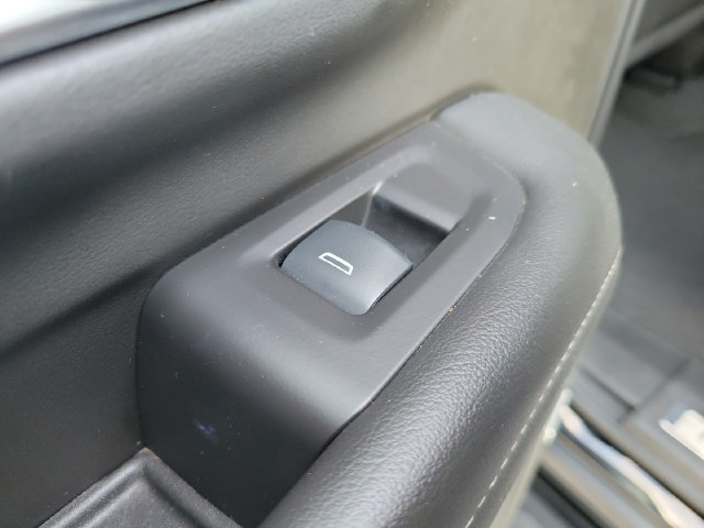 Used 2024 Chevrolet Tahoe LT AWD/4WD image 19
