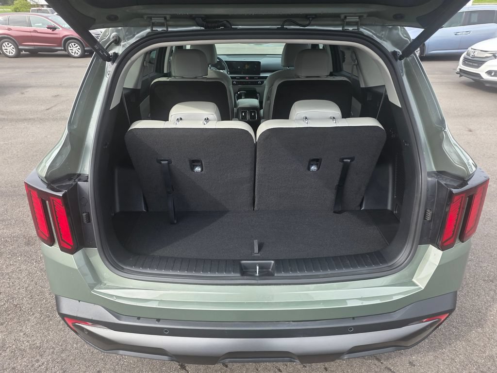 Used 2025 Kia Sorento X-Line EX AWD/4WD image 14