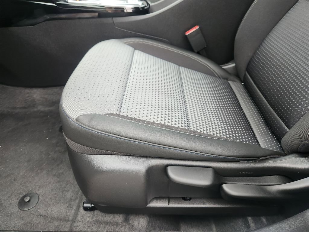 Used 2026 Chevrolet Trax LT image 26