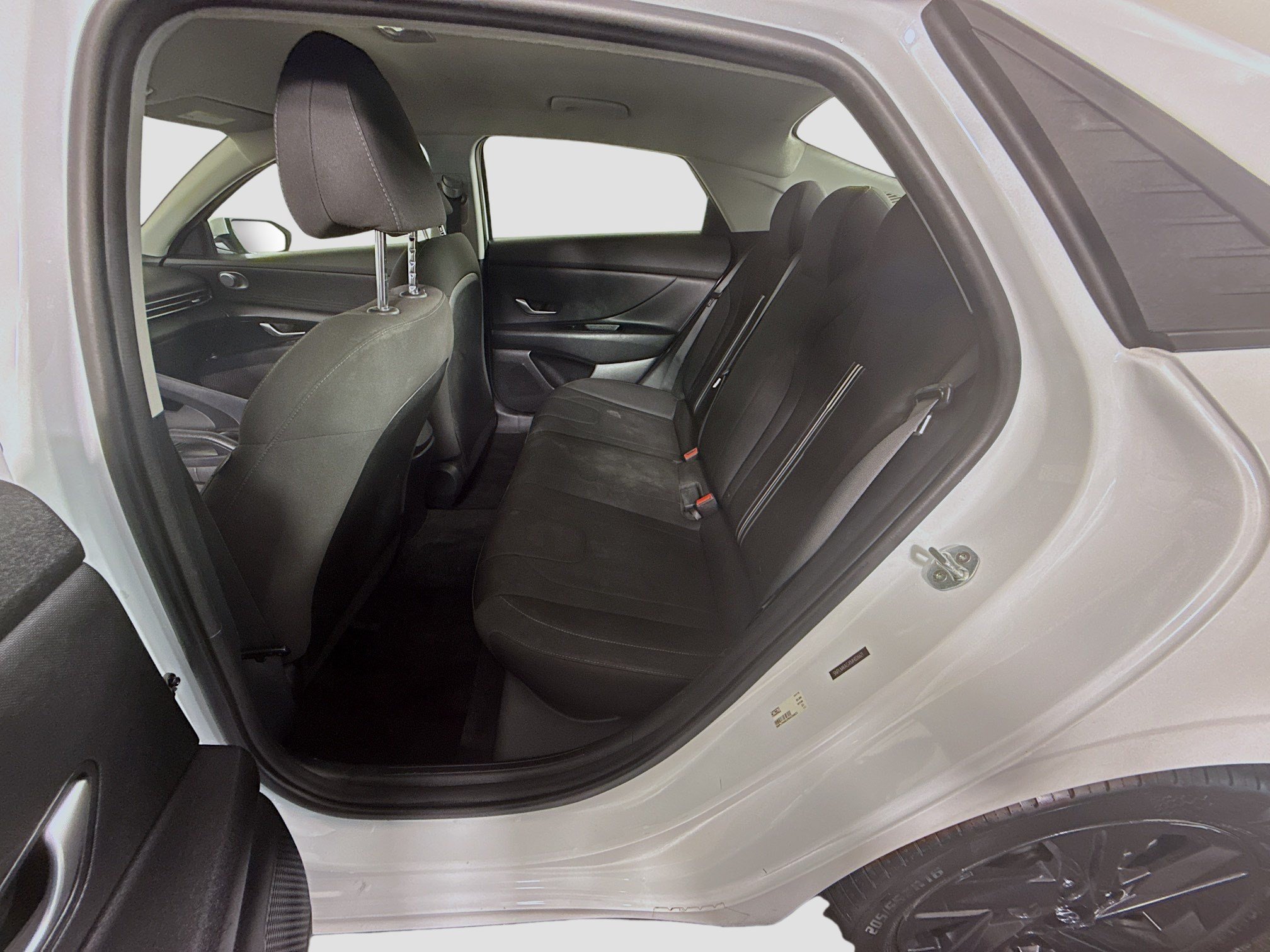 Used 2021 Hyundai Elantra SEL FWD image 25