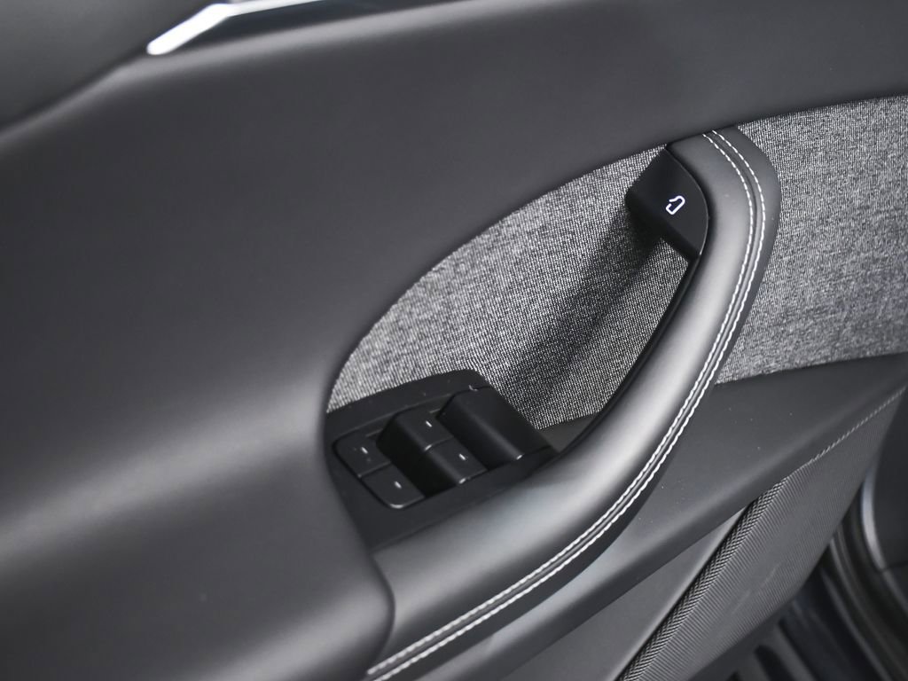 Used 2024 Tesla Model X image 10