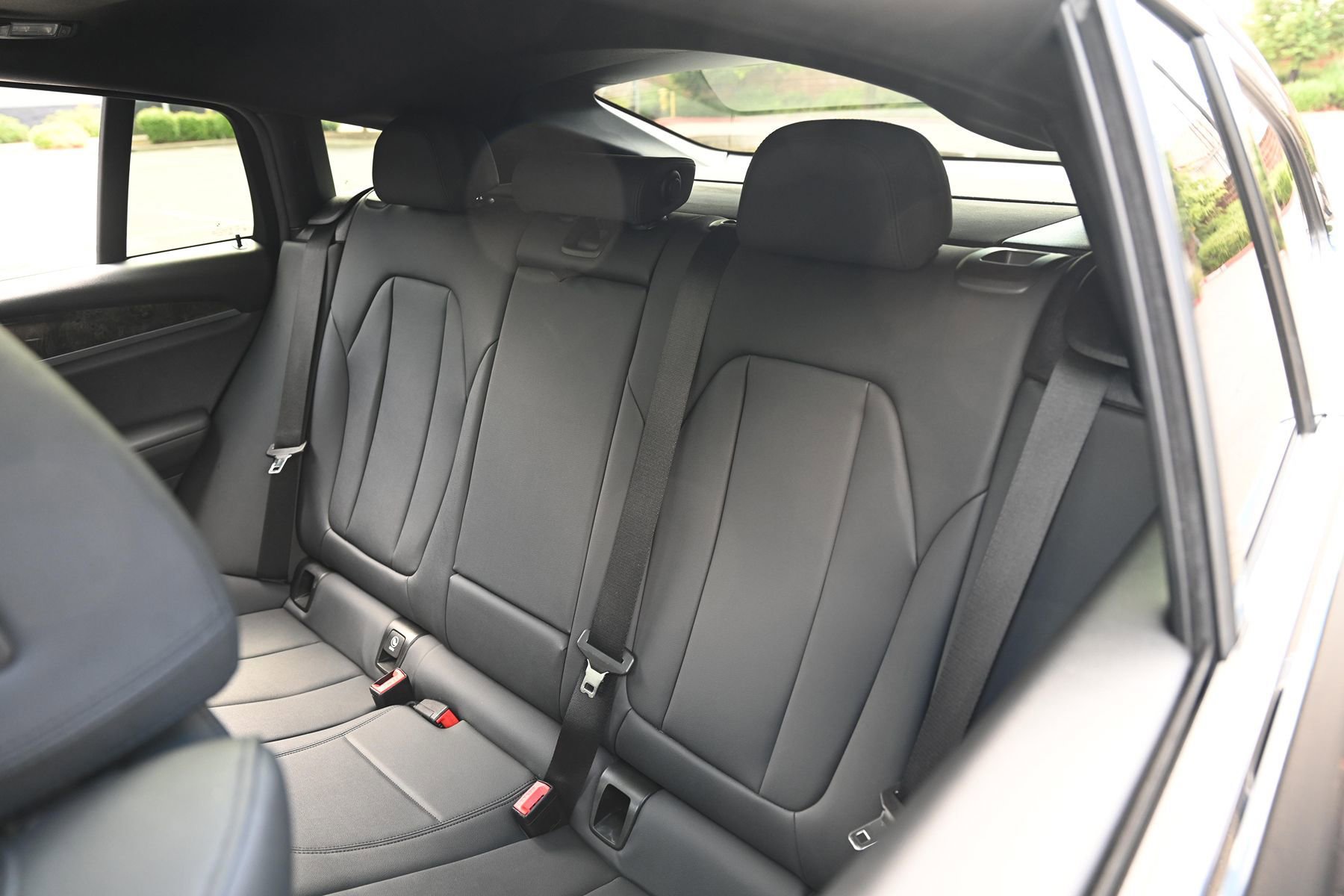Used 2019 BMW X4 xDrive30i w/ M Sport Package 2 AWD/4WD image 13