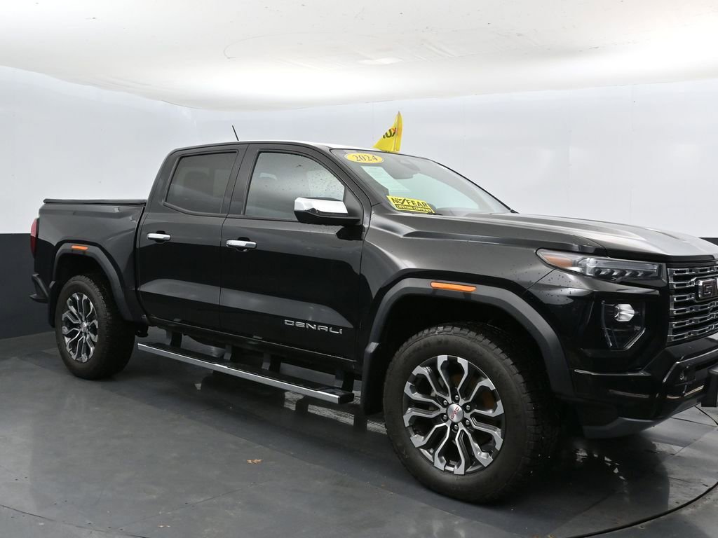 Used 2024 GMC Canyon Denali AWD/4WD image 5