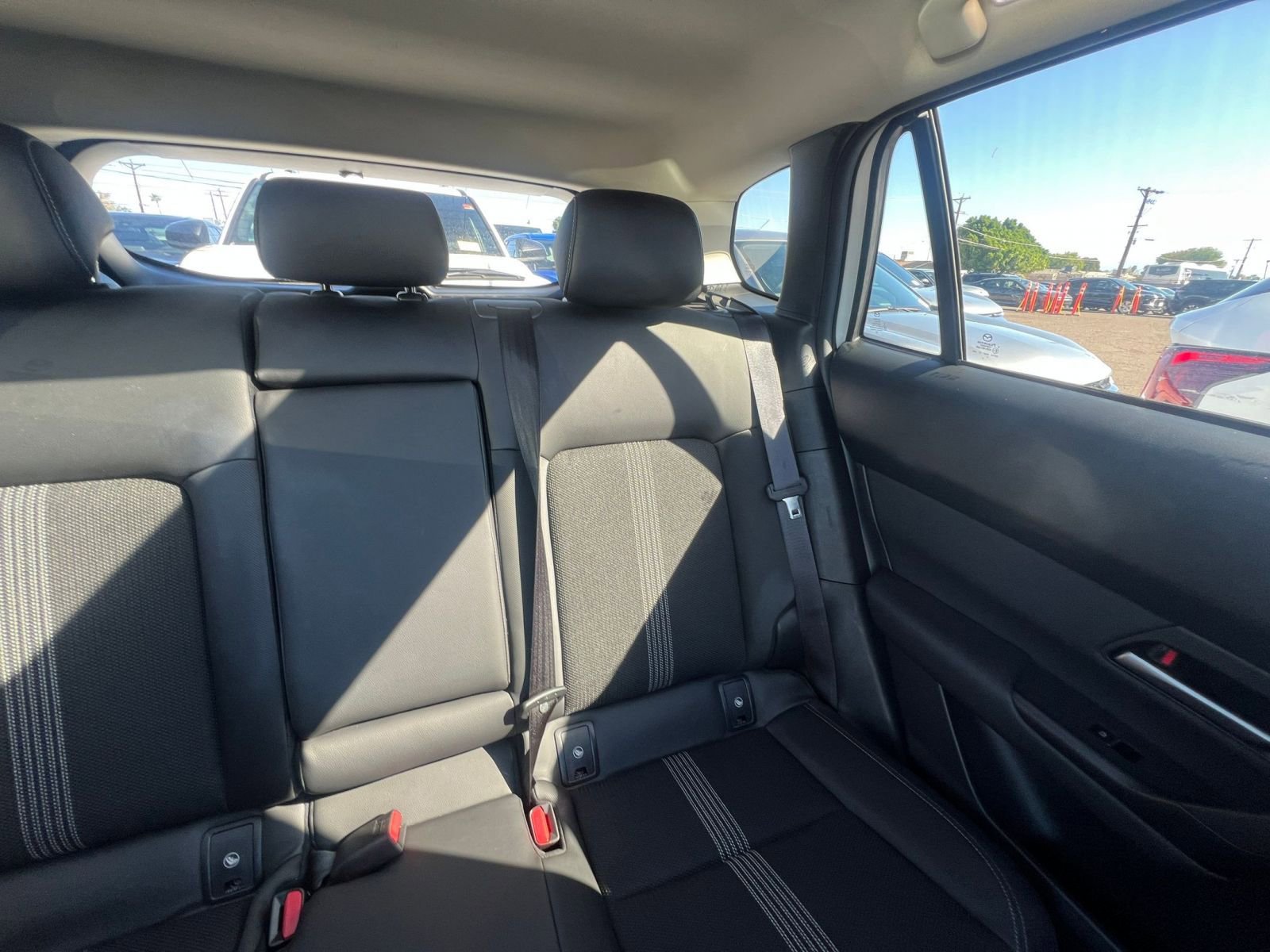 Used 2025 MAZDA CX-50 AWD 2.5 S w/ Premium Package image 39