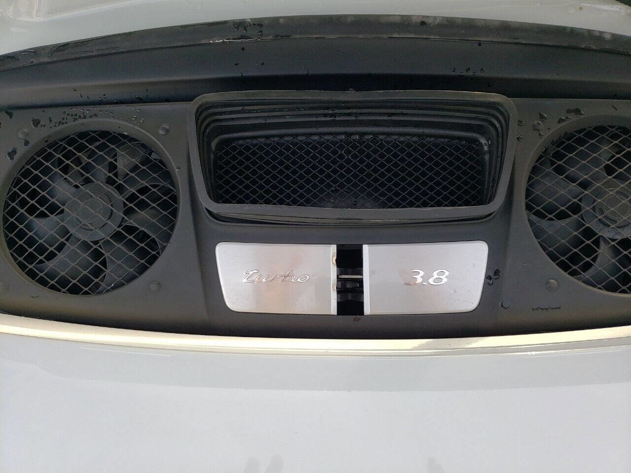 Used 2016 Porsche 911 Turbo image 8